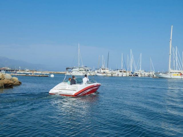 Louer une voiture a l'aeroport Nice Cote d'Azur : guide et tarifs