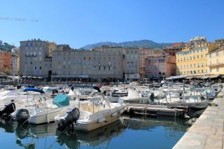 Location voiture aéroport Bastia-Poretta : agences et tarifs