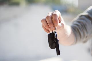 Location voiture aéroport Lille Lesquin : tarifs et agences
