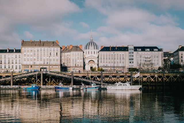 Location de voiture a Nantes Atlantique : comparatif et conseils pratiques Location de voiture a Nantes Atlantique : comparatif et conseils pratiques
